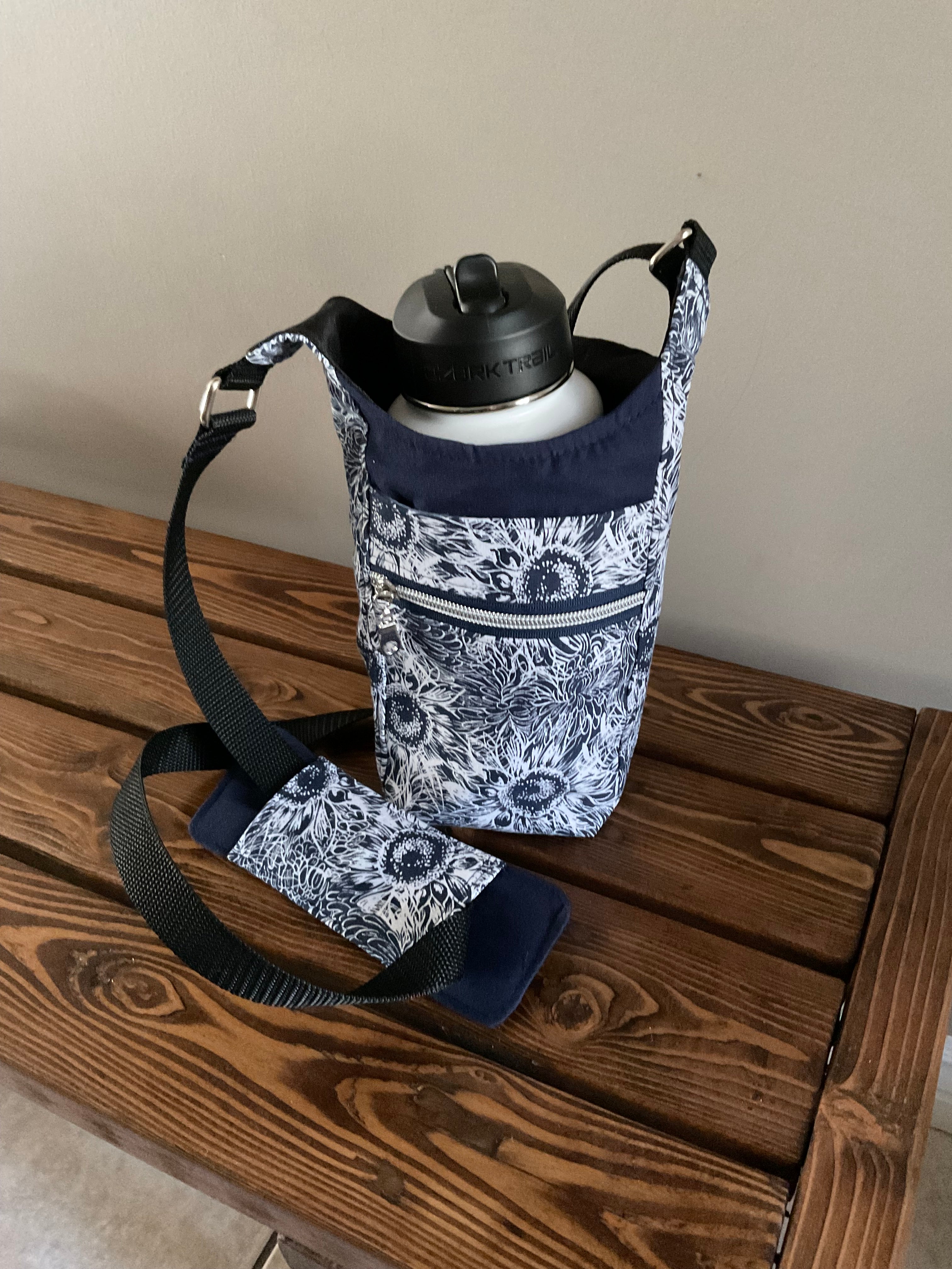 Water Bottle Bag Navy Blue and White Sunflower